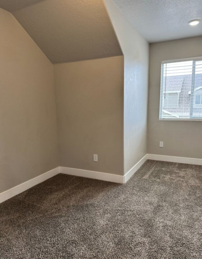 Building Photo - 3129 W 1650 N