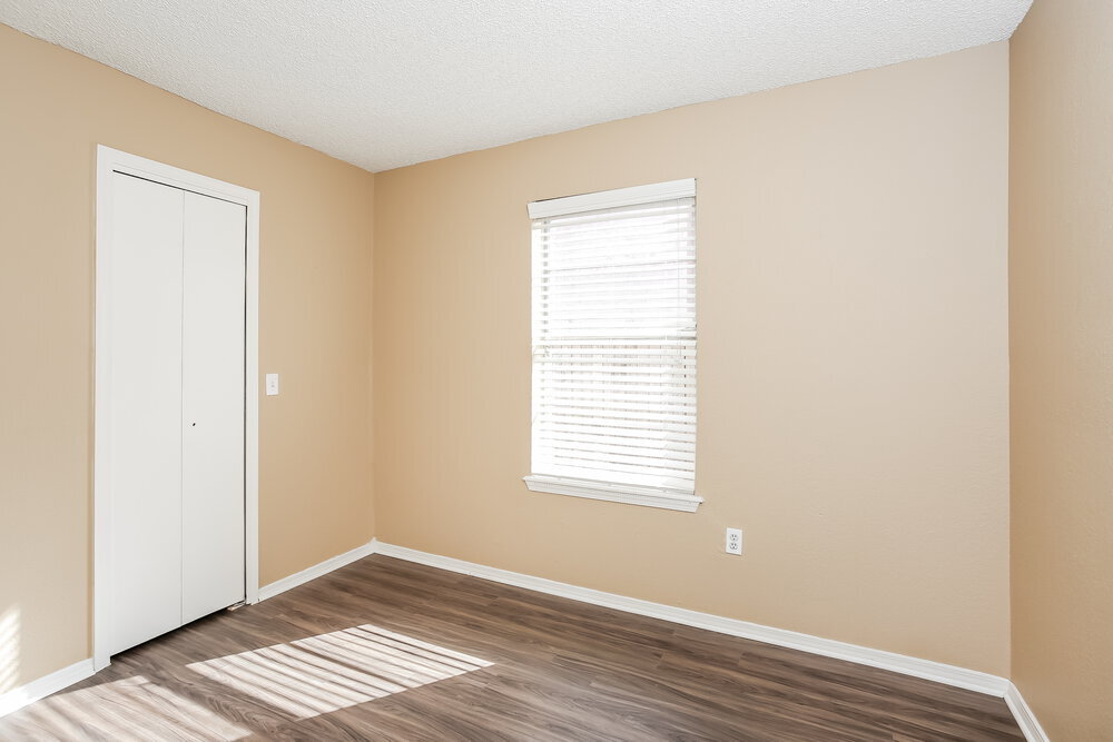 Building Photo - 501 Ramblin Oaks Dr