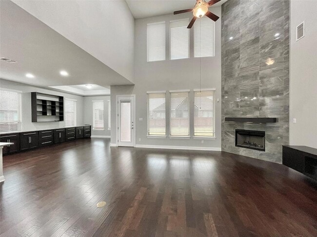 Building Photo - 3809 Mineral Dr