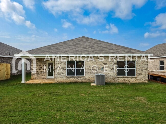 Building Photo - 310 Shellcracker Ln