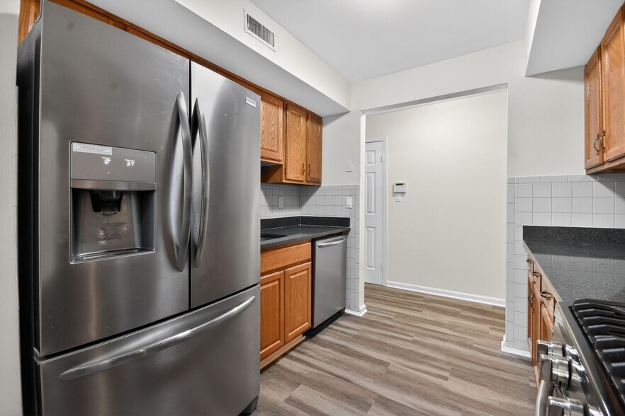 Building Photo - 111 Keystone Ct