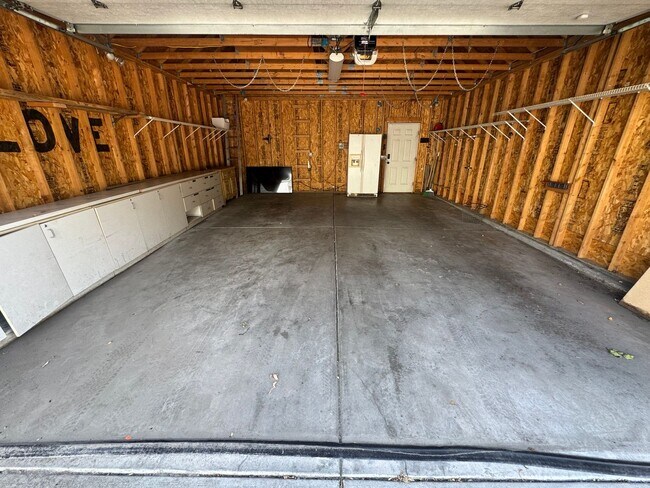 Building Photo - Spacious 4-Bedroom Home Near Sloan's Lake & Broncos Stadium