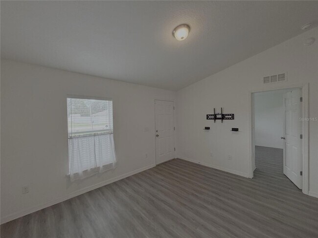 Building Photo - 103 Marion Oaks Dr