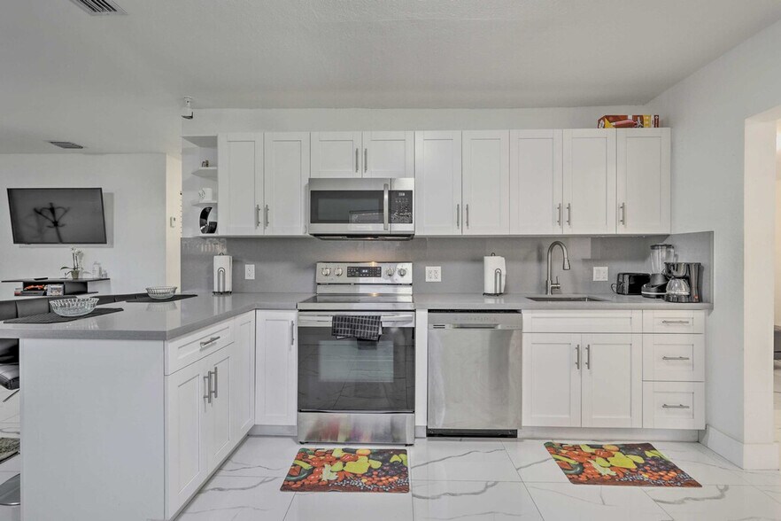 Building Photo - 846 NW 111th St