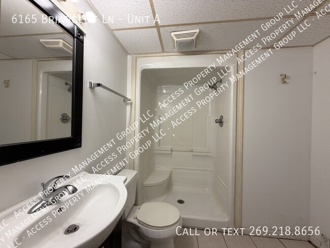Building Photo - 6165 Briarcliff Ln