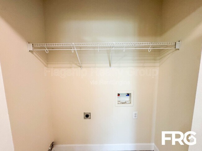Building Photo - 149 Emily Dr