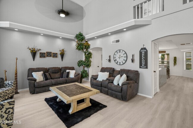 Building Photo - 3209 Tierra Ave Pl