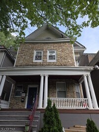 Building Photo - 134 S Munn Ave