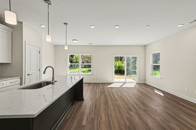 Building Photo - Brand New 4BD/2.5BA Home in Mooresville!