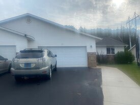 Building Photo - 731 Premier Ct