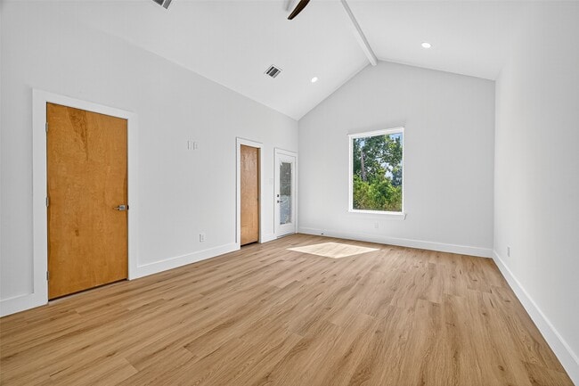 Building Photo - 6427 Lamayah St