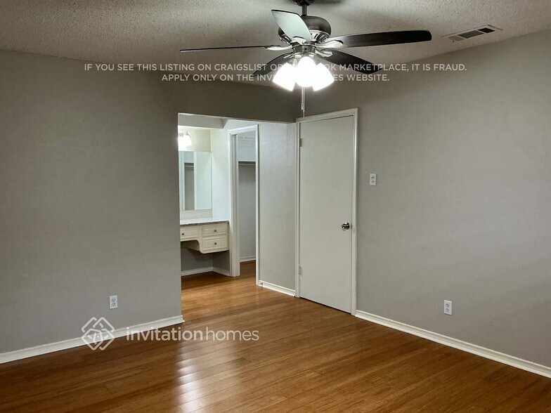 Building Photo - 1506 Mayfield Ave