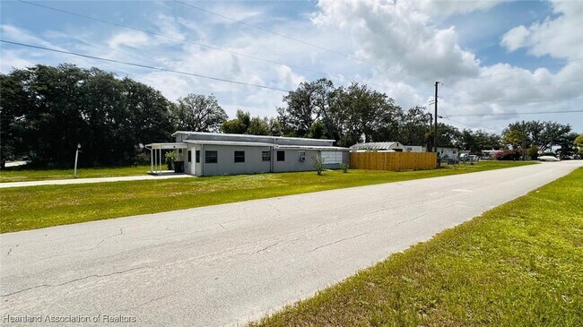 Building Photo - 4701 Ferdinand Ave