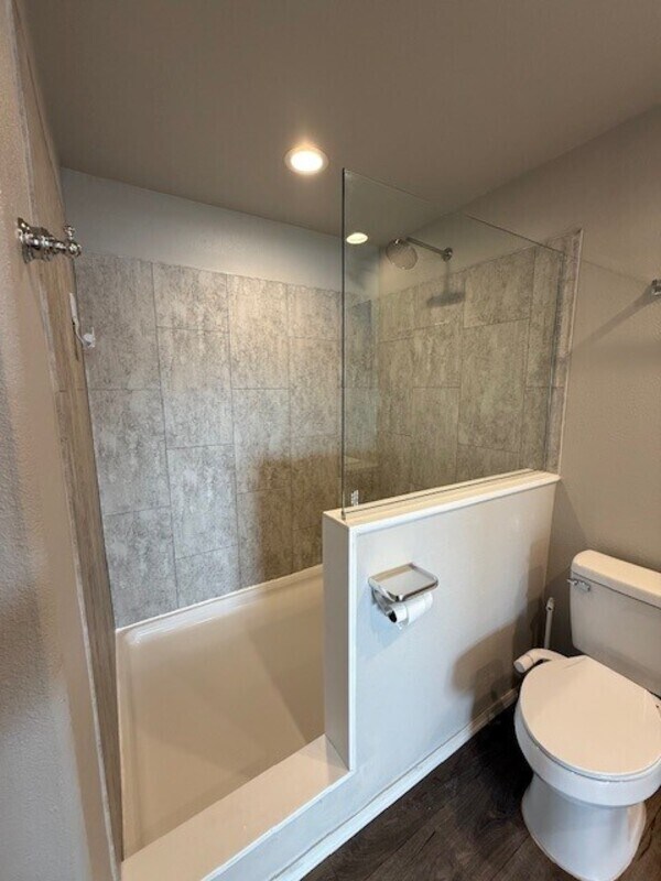 Building Photo - 8446 Sunrise Way
