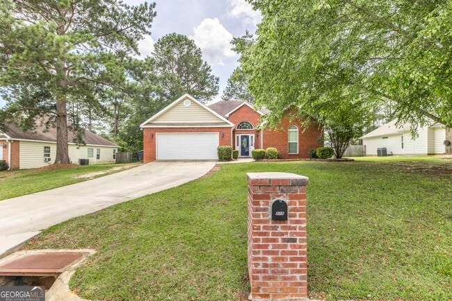 Building Photo - 215 Wingfield Way