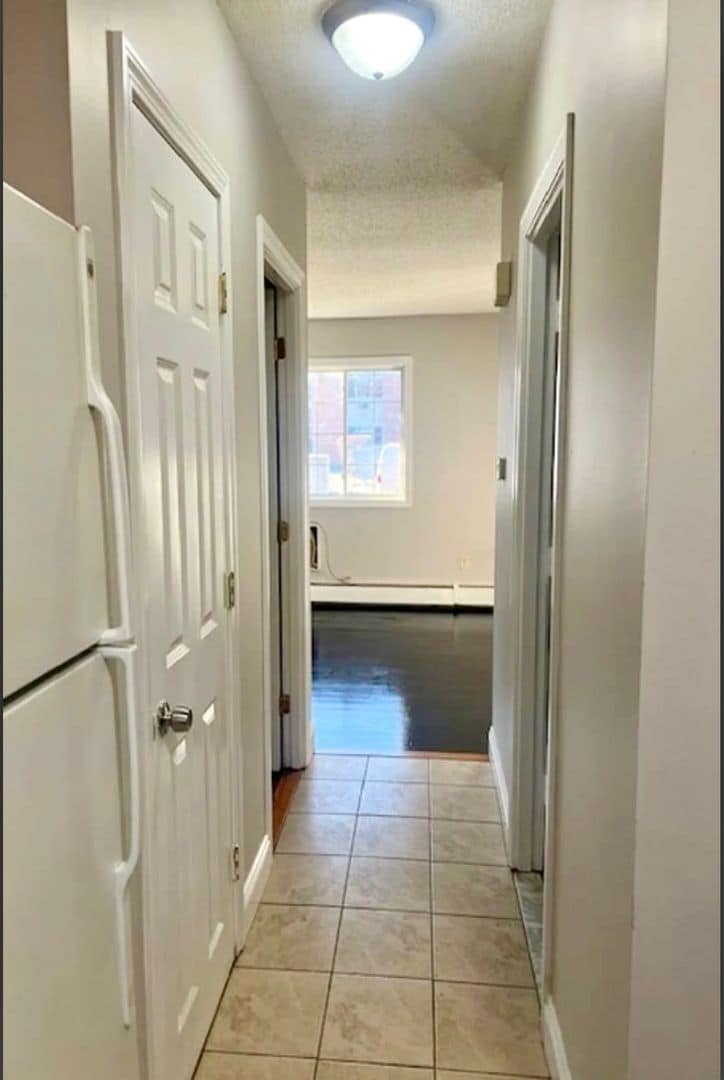 Building Photo - 13-23 Bissell Street