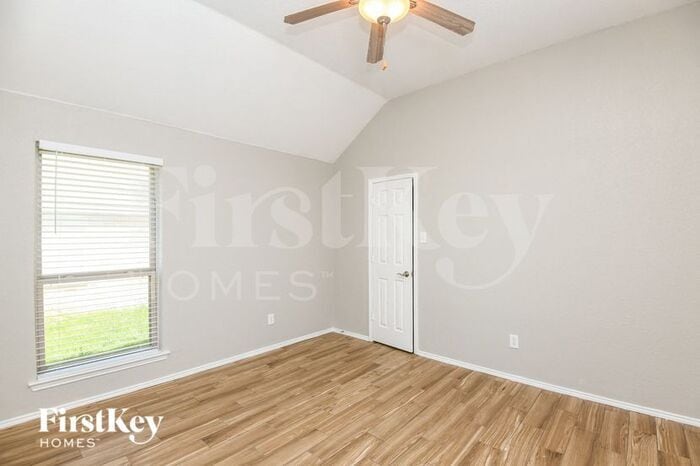 Building Photo - 536 Harbor Crest Rd