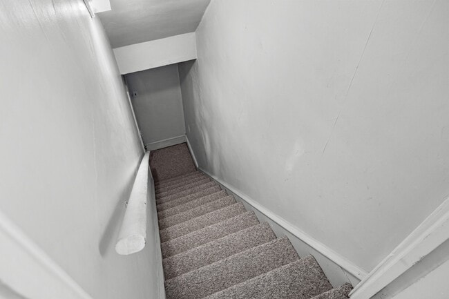 Building Photo - 688 N Broad St