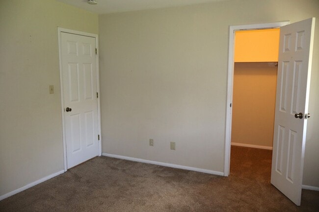 Building Photo - 3BR Fort Collins Gem – Where Comfort Meets...