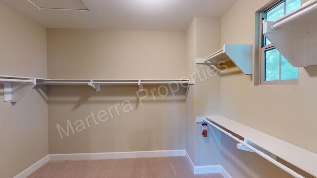 Building Photo - Beautiful Home in Portola Springs