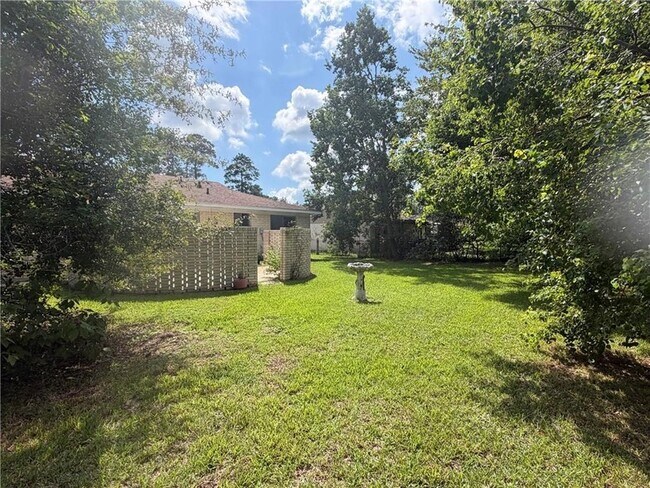 Building Photo - 1546 Wildwood Ln