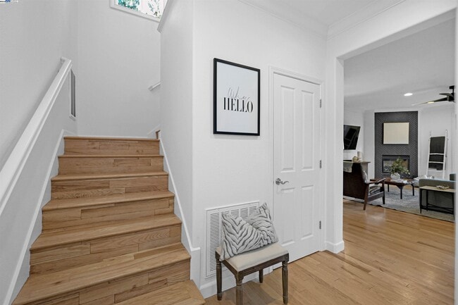 Building Photo - 4 Hardy Ct