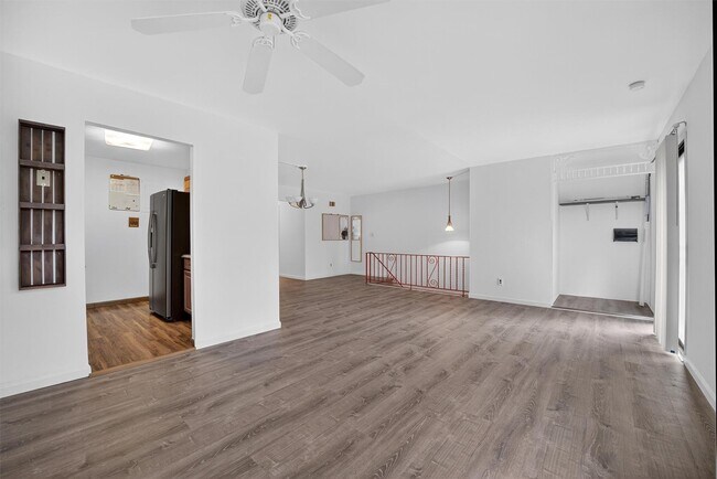 Building Photo - 424 Carpenter Ave