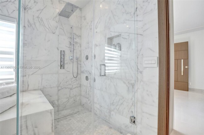 Building Photo - 20824 NE 37th Ave