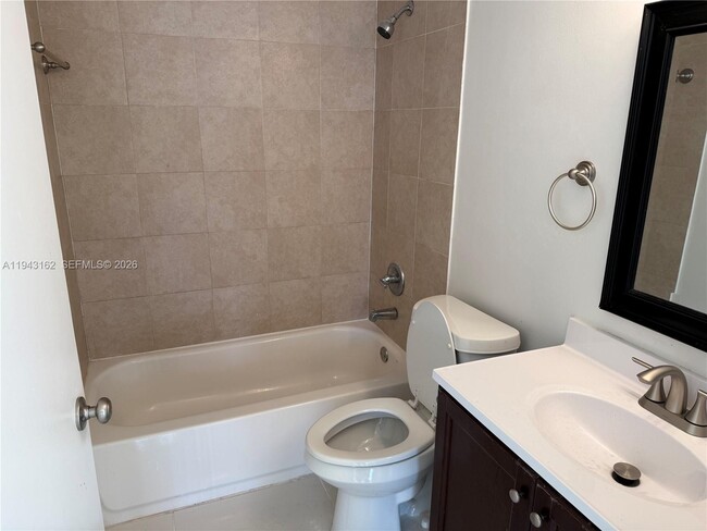 Building Photo - 10773 Cleary Blvd