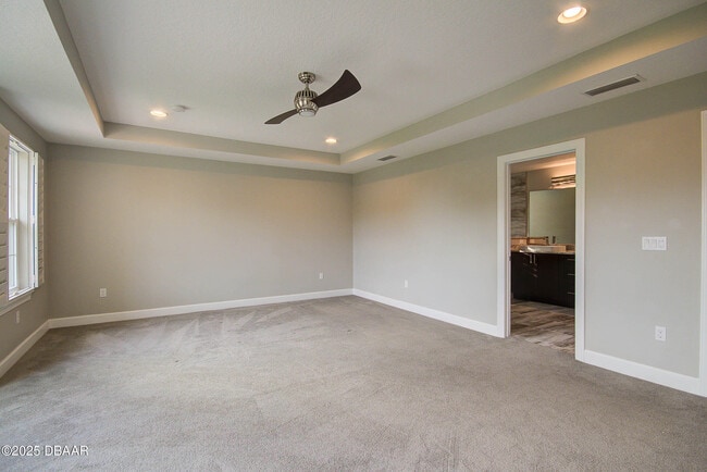 Building Photo - 1320 N Beach St