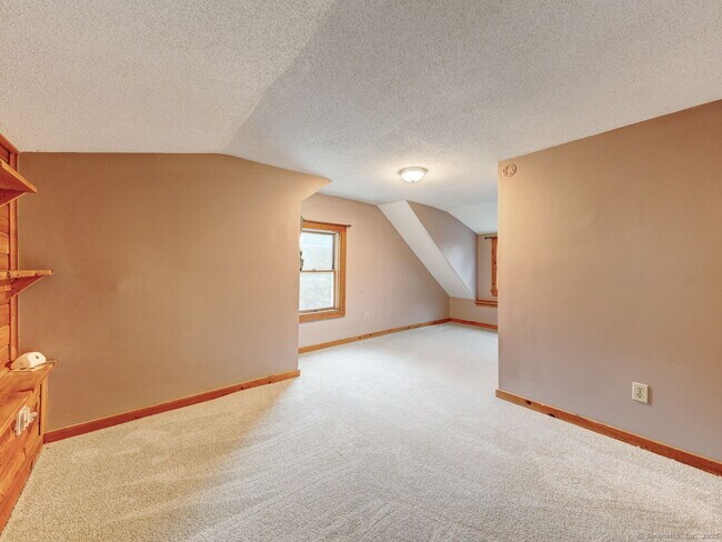 Building Photo - 416 Jerusalem Rd