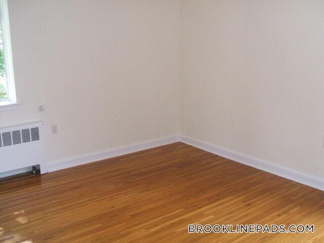 Building Photo - 84 St Paul St