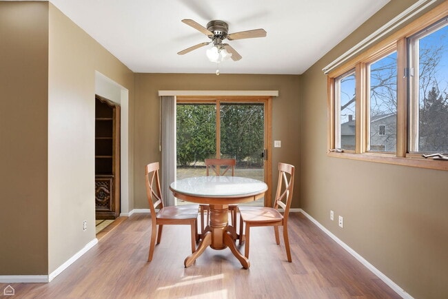 Building Photo - 409 Kensington Dr