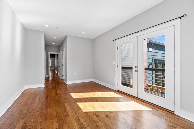 Building Photo - 2118 4th St NE