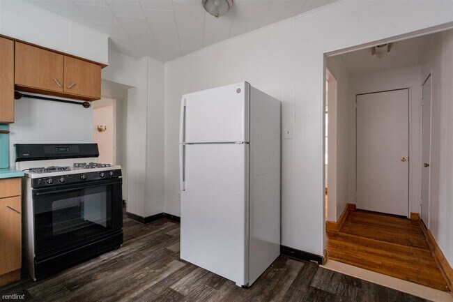 Building Photo - 2 br, 1 bath House - 3080 Goodson St Singl...