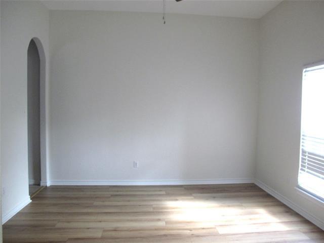 Building Photo - 303 Quail Run Rd