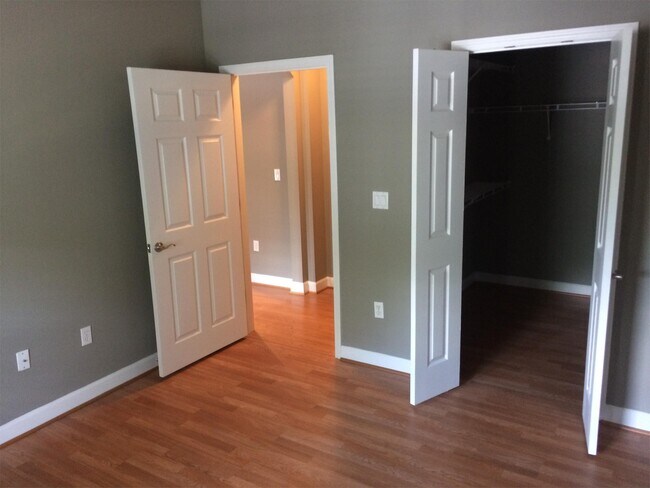 Building Photo - 2766 Mcknight Crossing Ct