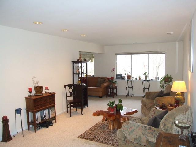 Primary Photo - 213 Southport Woods Dr