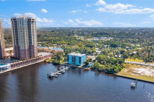 Building Photo - 2711 First Street