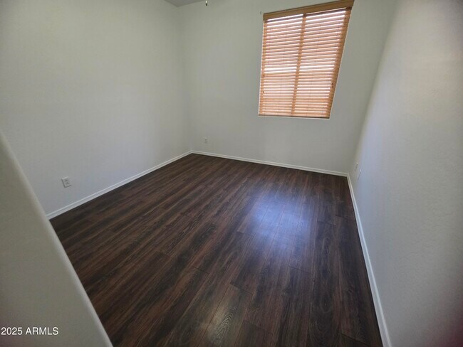 Building Photo - 42432 W Almira Dr