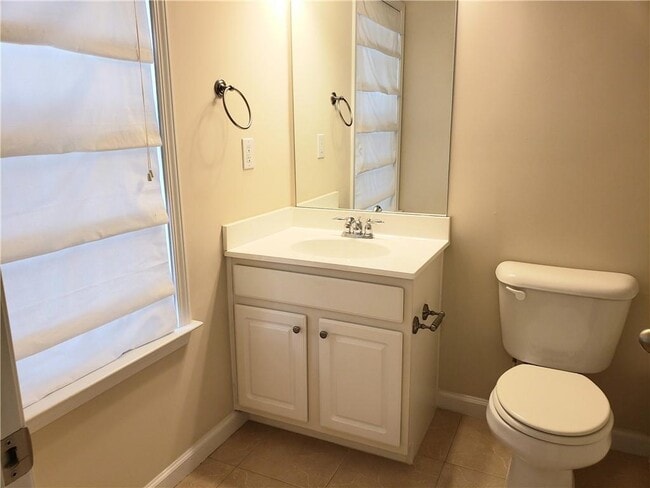 Building Photo - 5201 Wellsley Bend
