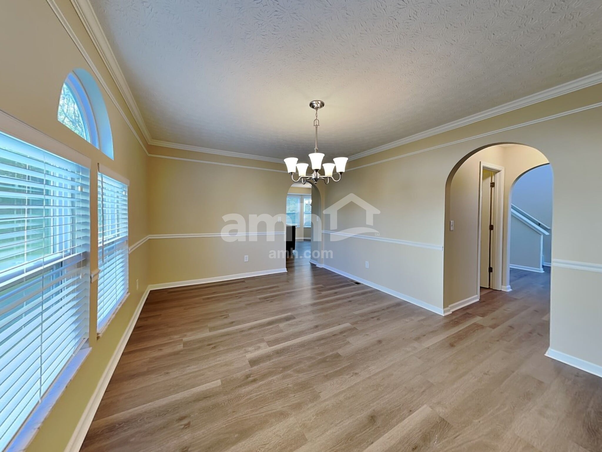 Building Photo - 80 Simsbury Ct