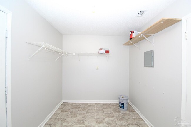 Building Photo - 8224 Tempest Dr