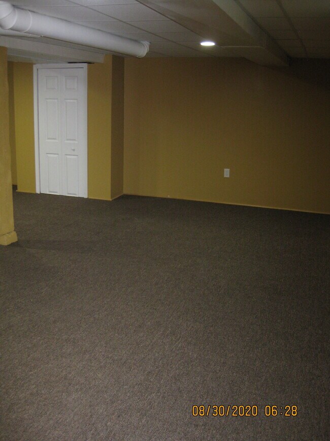 Building Photo - 1248 S 50th St