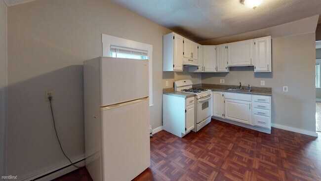 Building Photo - 2 br, 1 bath House - 10 Kelley Ct. #301 3-C