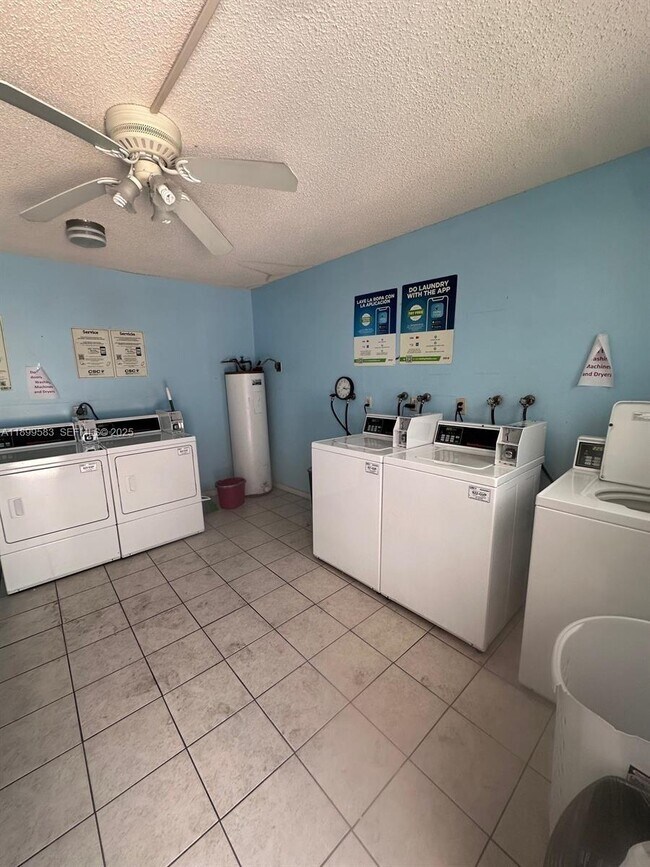 Building Photo - 30 SE 4th Ave