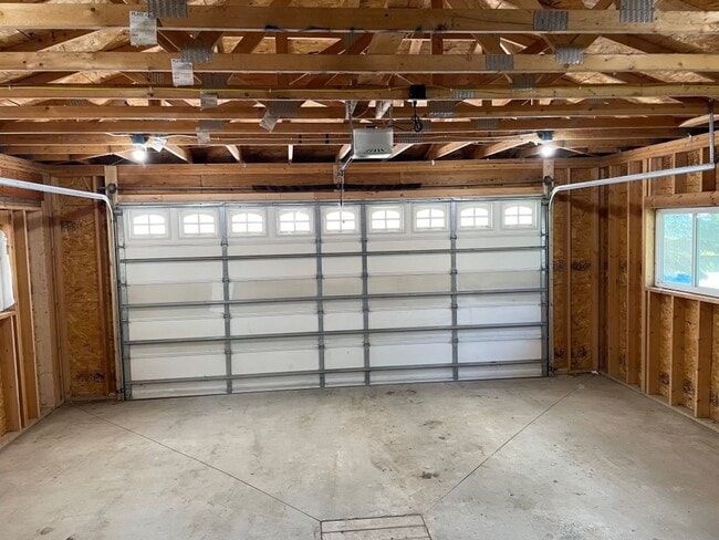 Building Photo - 16 N 4th St