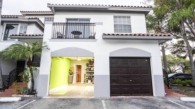 Building Photo - 785 SW 148th Ave