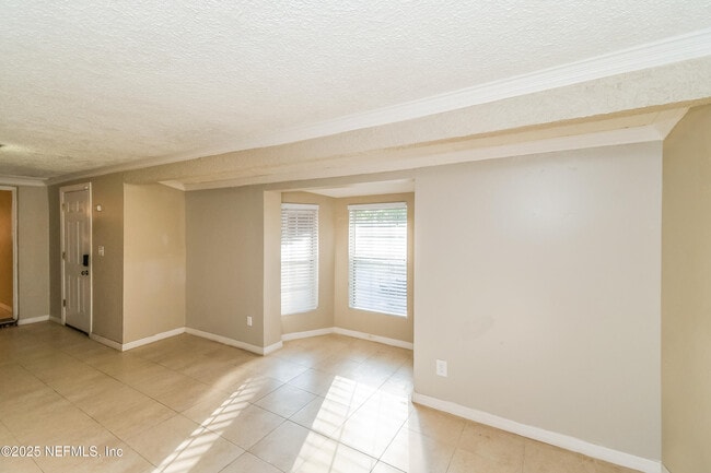 Building Photo - 10655 Tulsa Rd