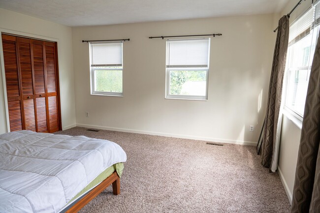 Building Photo - 3422 Orlando Dr